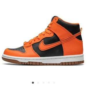 Nike Dunk High “Halloween”